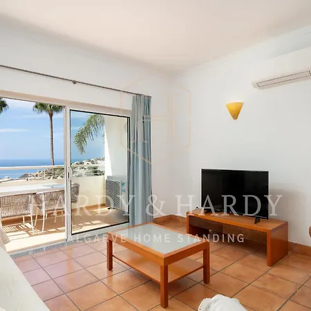 Sea View With Pool - Walk To - N34 *