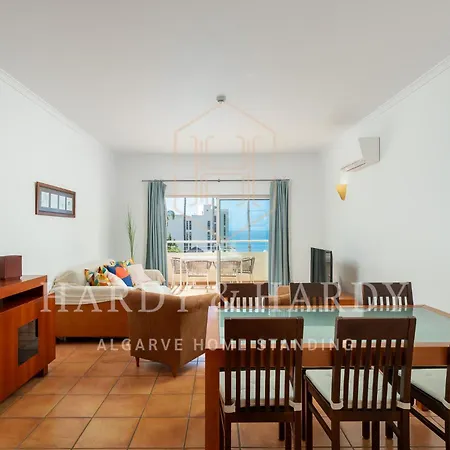 Sea View With Pool - Walk To - N34 *