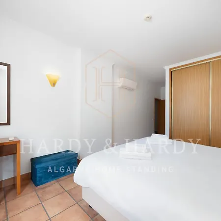 Apartman Sea View With Pool - Walk To - N34 *